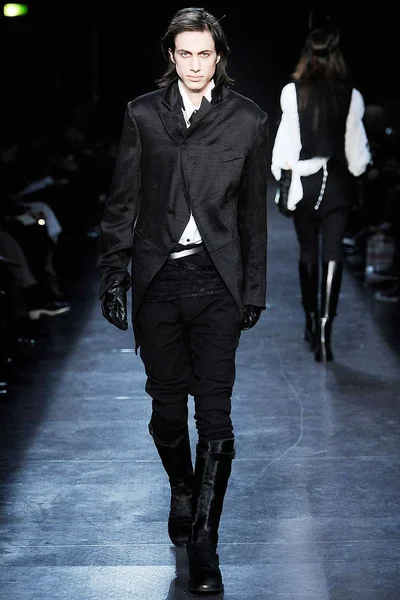 Look 14